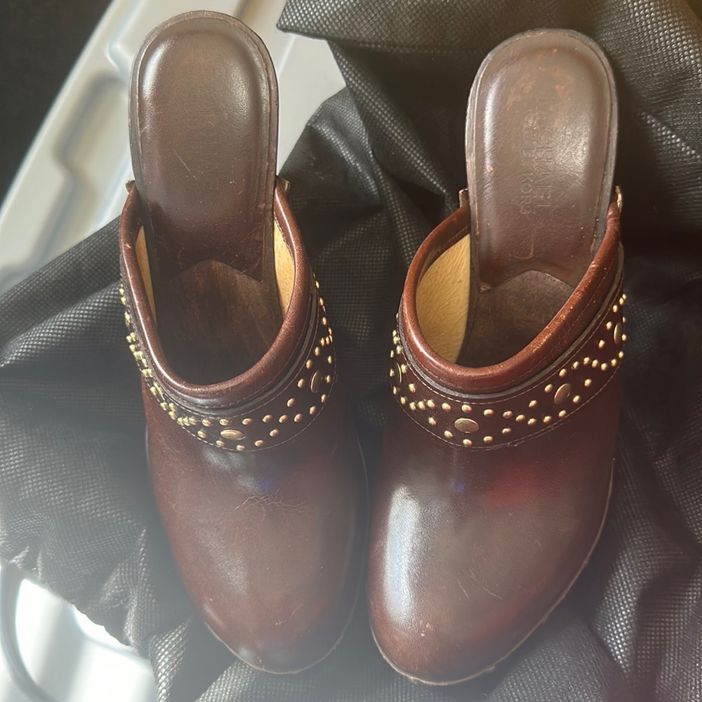 Michael Kors Women’s size 8 leather heel clogs slide on shoes